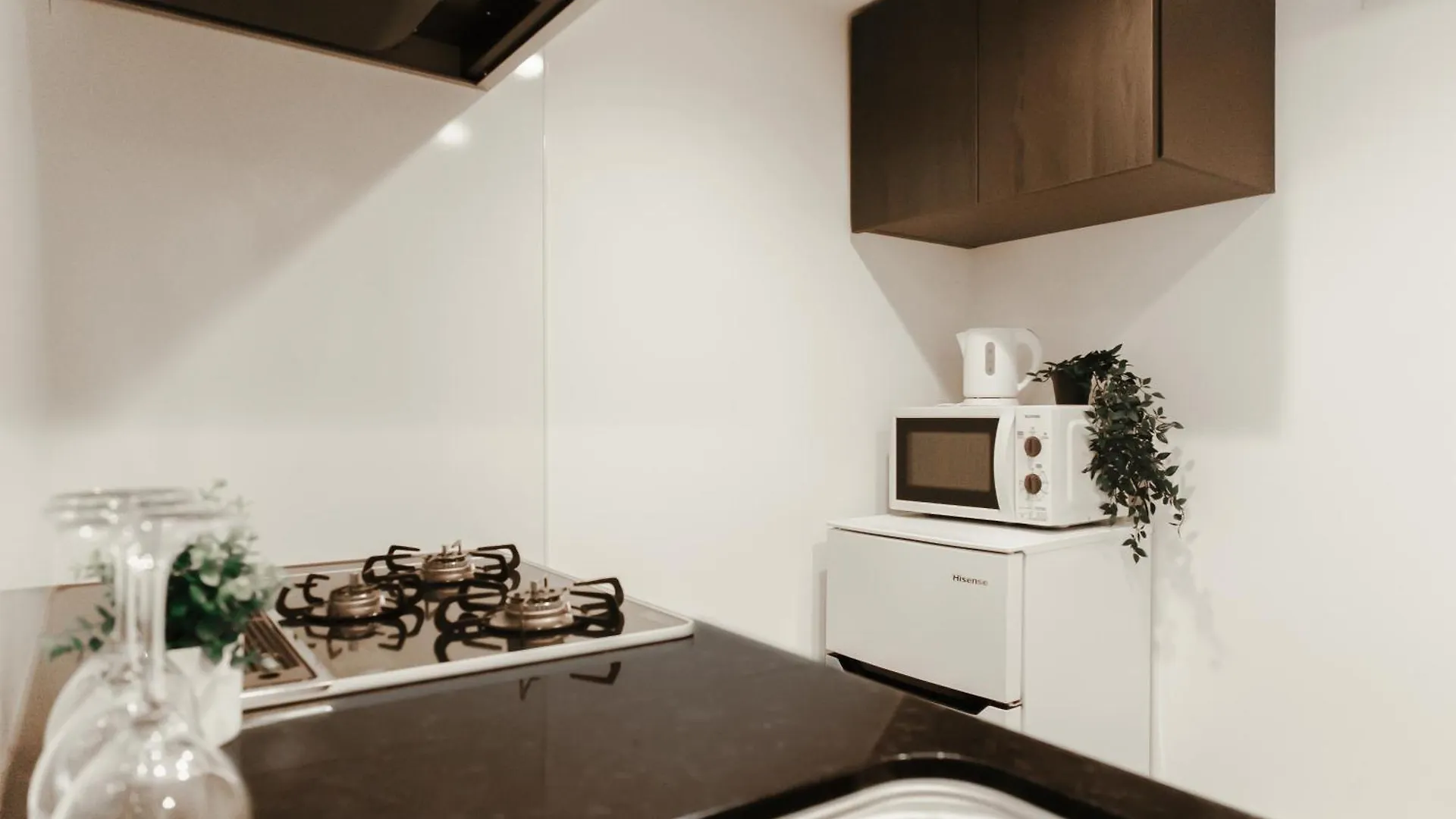 Roppongi Designer Apartment Newly Built 5 Minutes Walk To The Station Tokyo